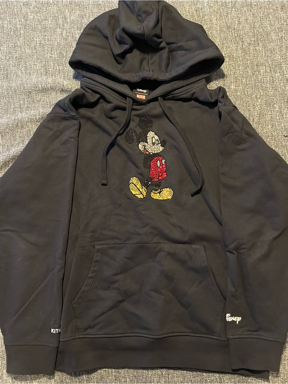 NEW KITH X
DISNEY 
HOODIE - BLACK
SIZE LARGE